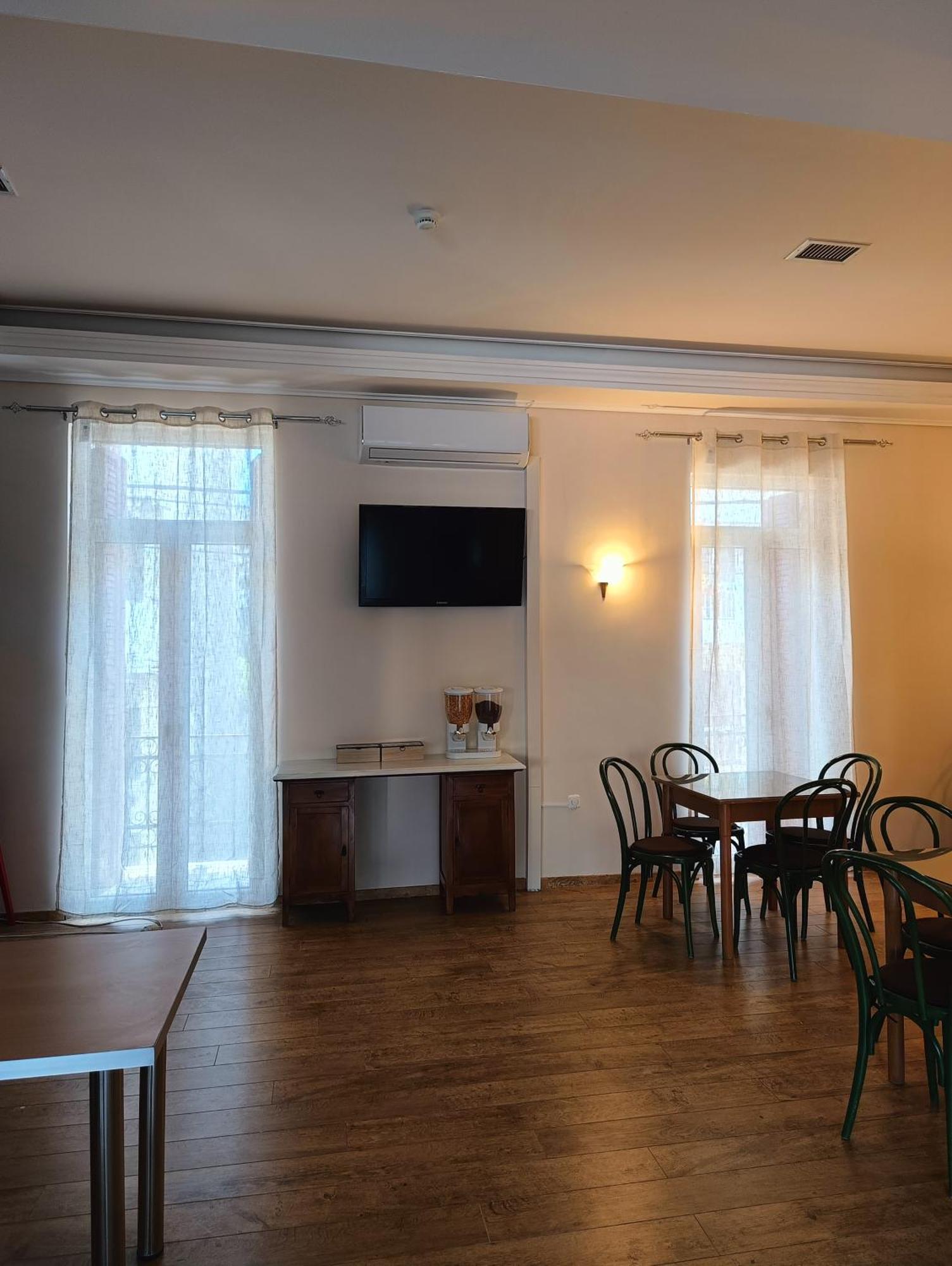 Anesis Hotel Лутра-Эдипсу Экстерьер фото
